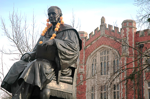 [George Lynn Cross statue at Parrington Oval]
