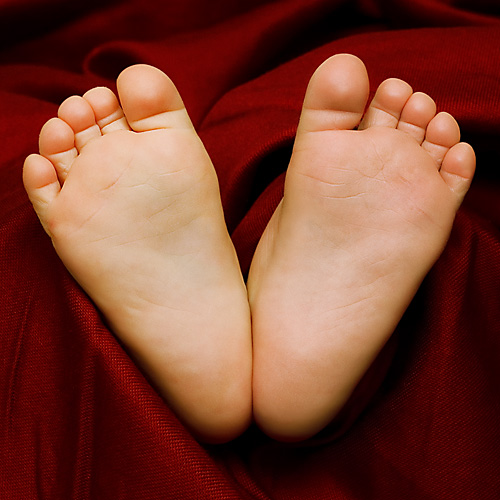 [I heart baby feet - make it a double]